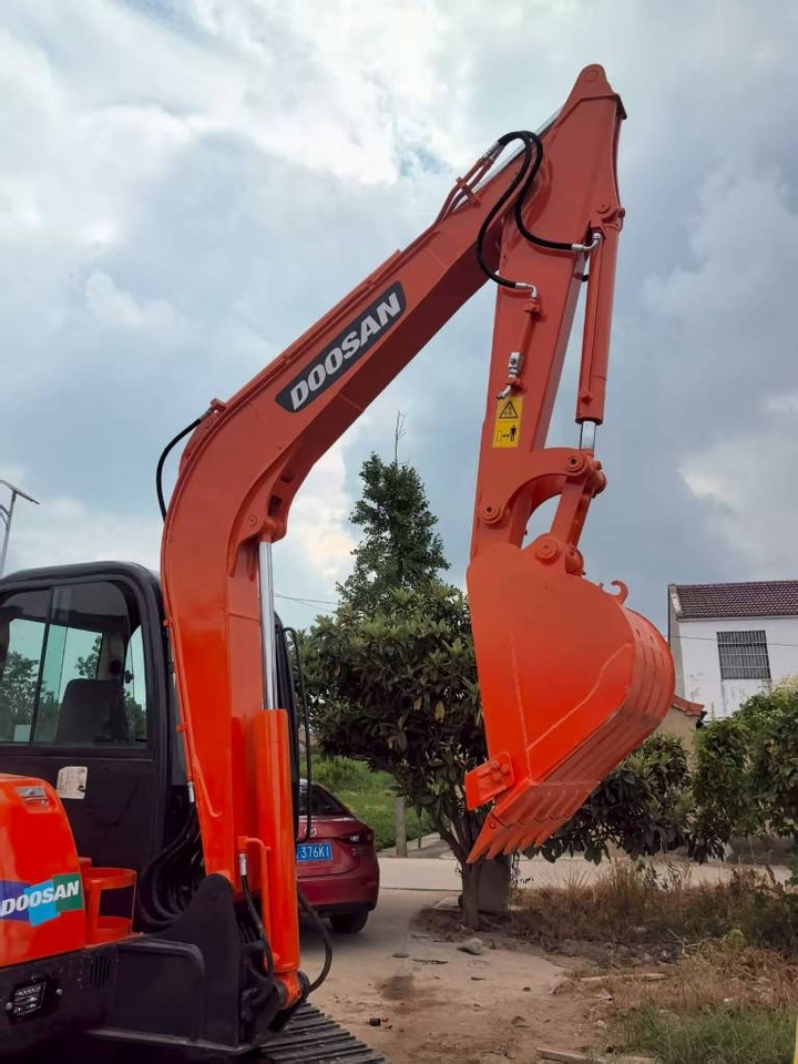Doosan DH 60 - Mini escavadeira: foto 3 Doosan DH 60 - Mini escavadeira: foto 3