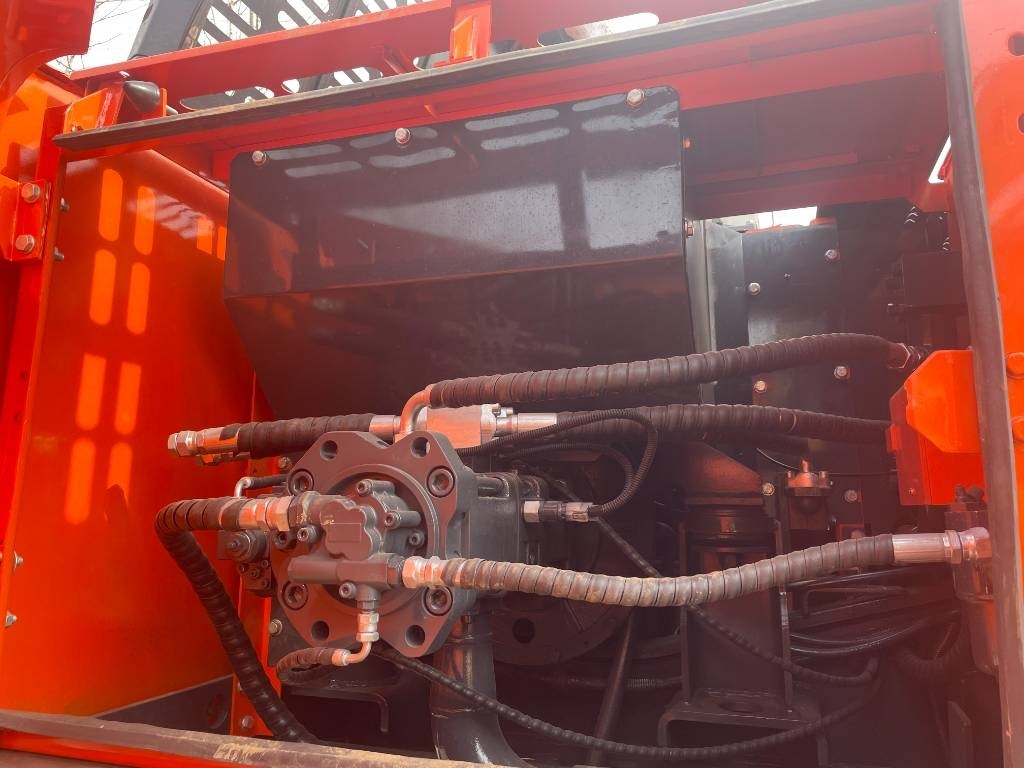 Escavadora de rastos Doosan DX 225: foto 14 Escavadora de rastos Doosan DX 225: foto 14