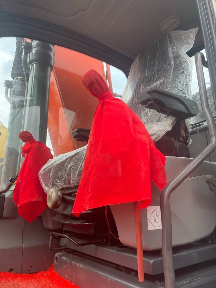 Doosan DX 225 - Escavadora de rastos: foto 2 Doosan DX 225 - Escavadora de rastos: foto 2