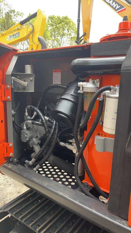 Hitachi ZX 70 - Mini escavadeira: foto 3 Hitachi ZX 70 - Mini escavadeira: foto 3