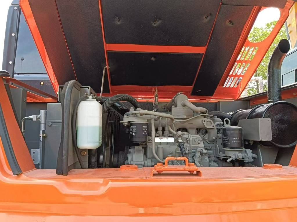 Hitachi ZX 70 - Mini escavadeira: foto 3 Hitachi ZX 70 - Mini escavadeira: foto 3