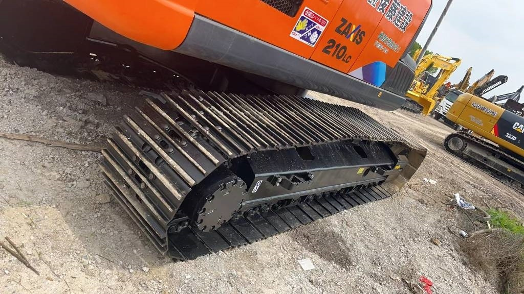 Hitachi Zaxis 210 H-3 - Escavadora de rastos: foto 5 Hitachi Zaxis 210 H-3 - Escavadora de rastos: foto 5