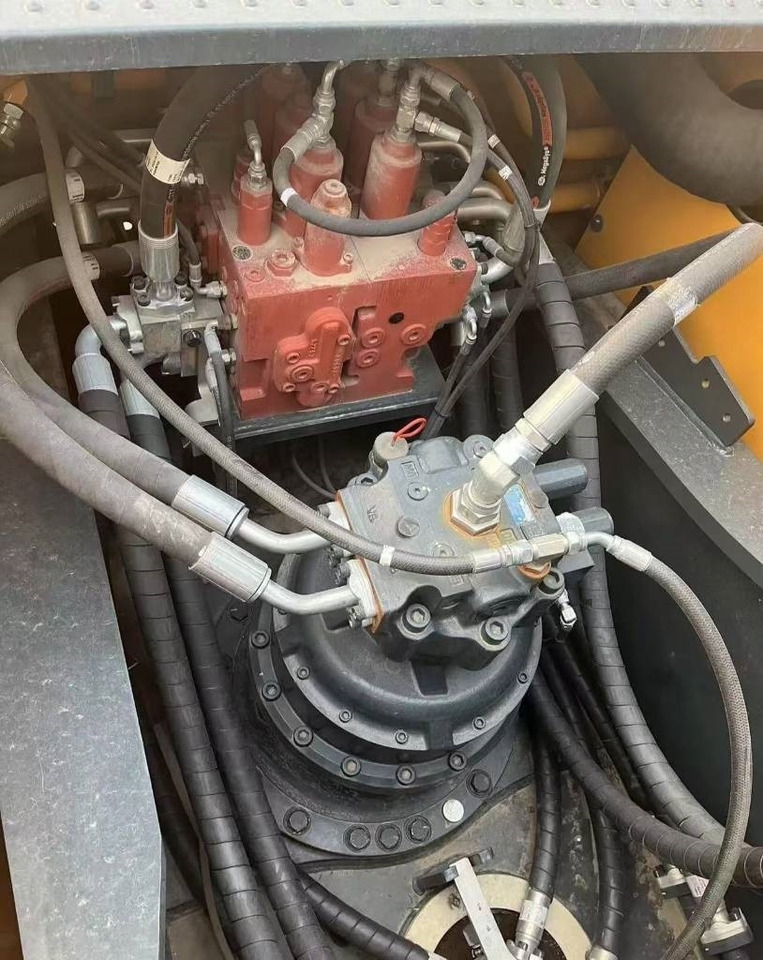 Hyundai 305LC - Escavadora de rastos: foto 5 Hyundai 305LC - Escavadora de rastos: foto 5