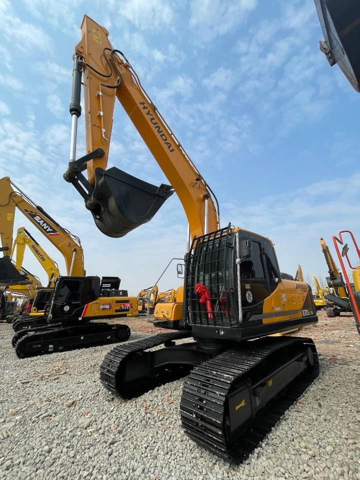 Hyundai R 220-9 S - Escavadora de rastos: foto 5 Hyundai R 220-9 S - Escavadora de rastos: foto 5