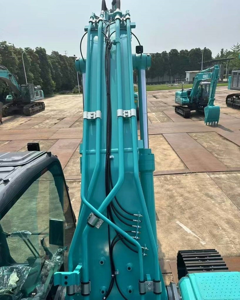 Kobelco 260 - Escavadora de rastos: foto 4 Kobelco 260 - Escavadora de rastos: foto 4