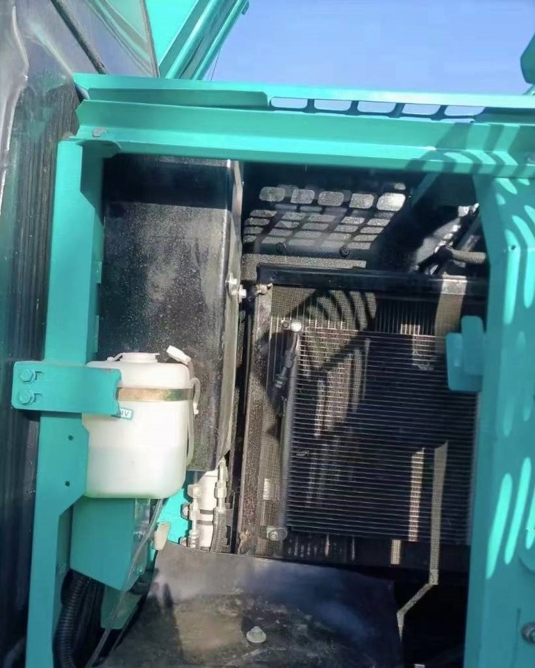 Kobelco SK 75 - Escavadora de rastos: foto 3 Kobelco SK 75 - Escavadora de rastos: foto 3