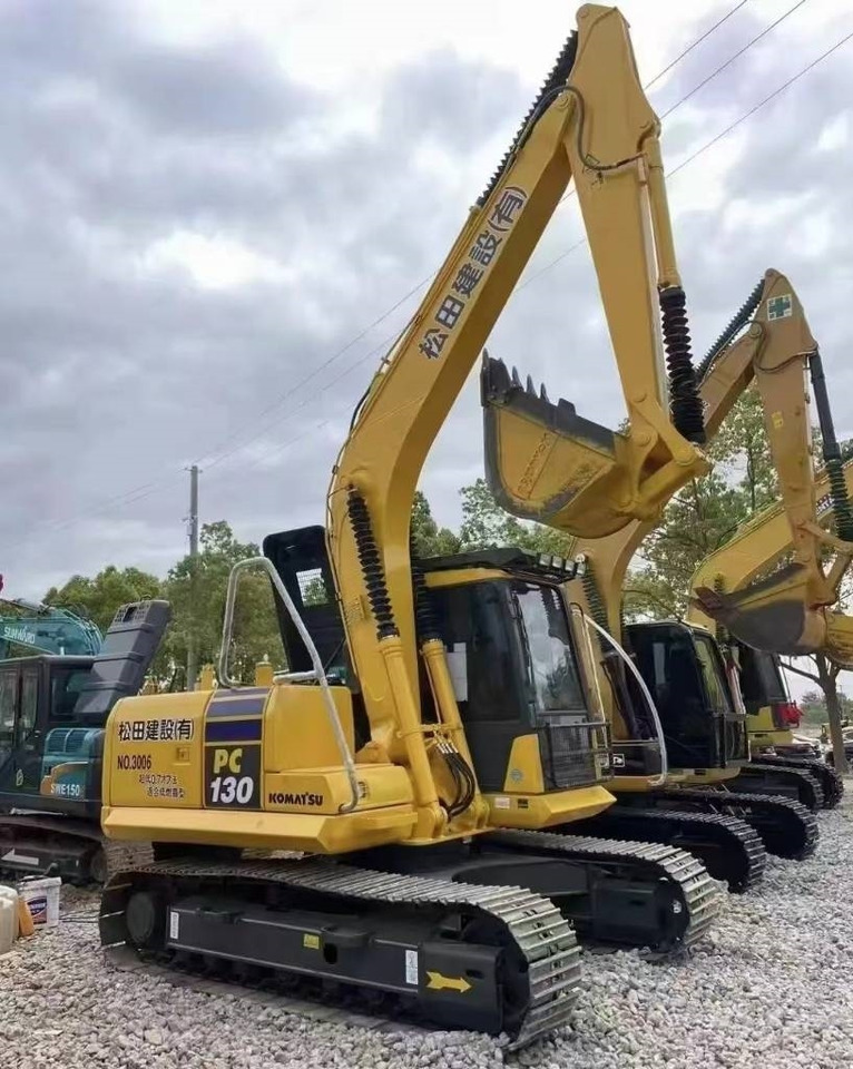 Komatsu PC 130 - Escavadora de rastos: foto 1 Komatsu PC 130 - Escavadora de rastos: foto 1