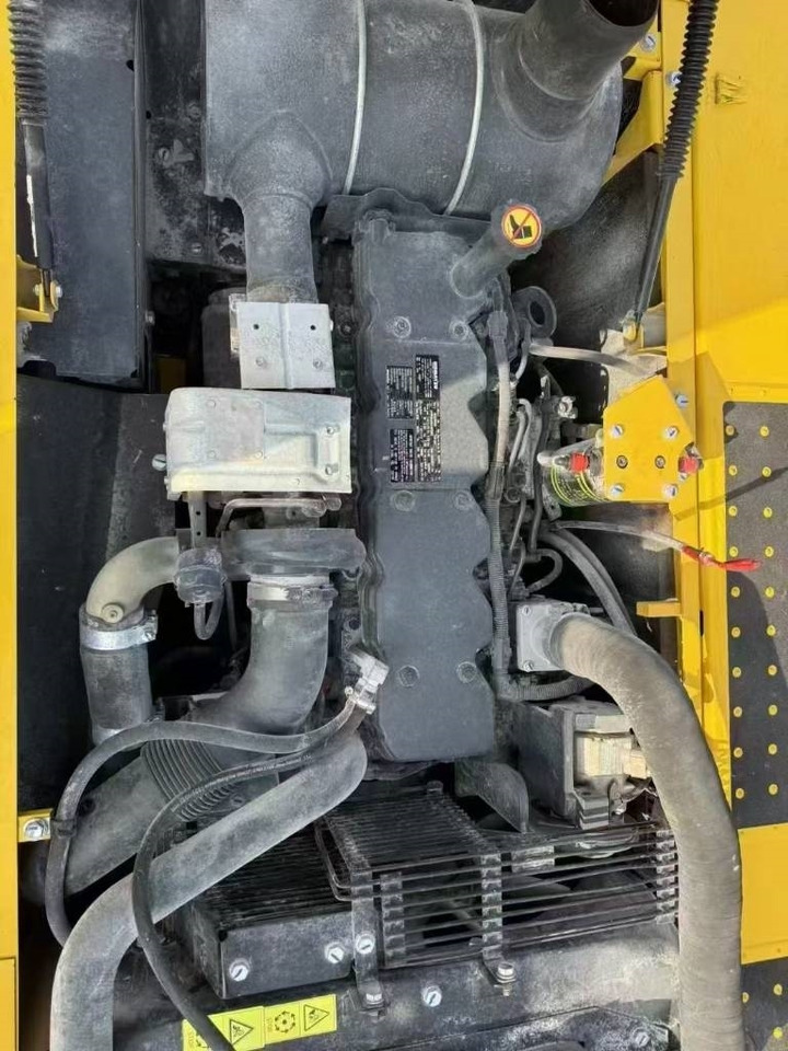 Komatsu PC 220-8  - Escavadora de rastos: foto 2 Komatsu PC 220-8  - Escavadora de rastos: foto 2