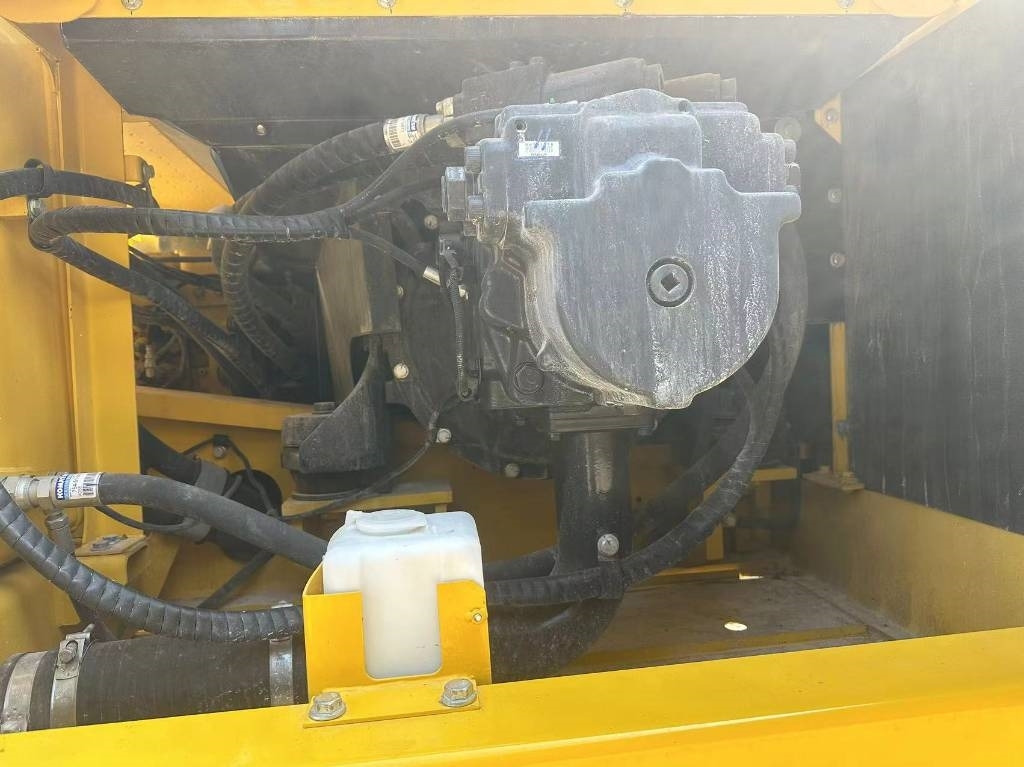 Komatsu PC 400-8 - Escavadora de rastos: foto 5 Komatsu PC 400-8 - Escavadora de rastos: foto 5