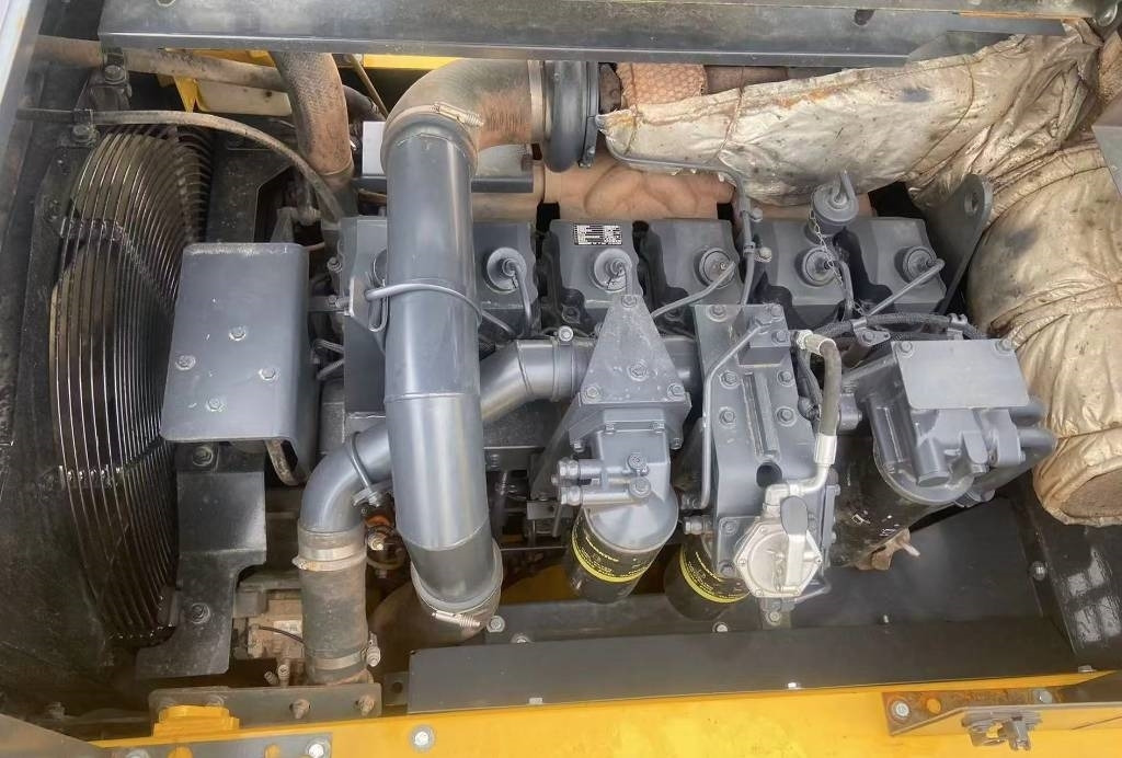 Escavadora de rastos Komatsu PC 400: foto 10