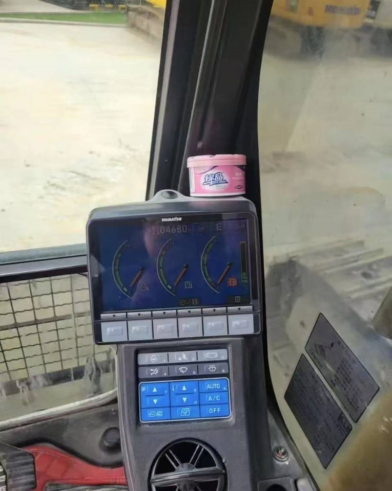 Komatsu PC 460-8 - Escavadora de rastos: foto 2 Komatsu PC 460-8 - Escavadora de rastos: foto 2