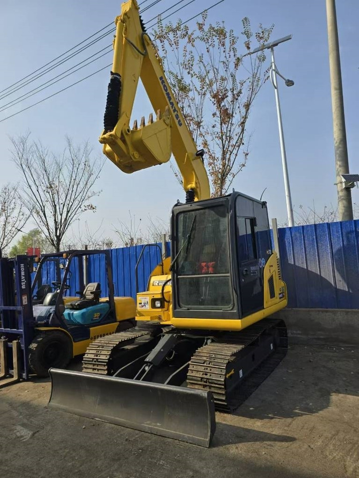 Komatsu PC 70 - Mini escavadeira: foto 1 Komatsu PC 70 - Mini escavadeira: foto 1