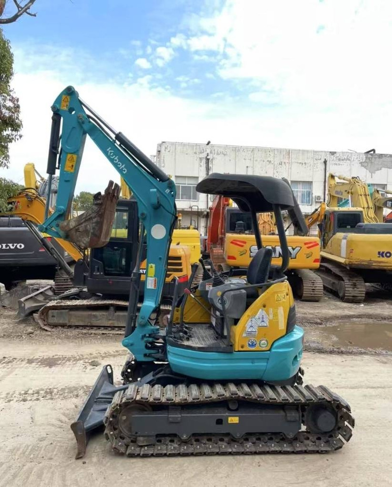 Kubota U 25 - Mini escavadeira: foto 1 Kubota U 25 - Mini escavadeira: foto 1