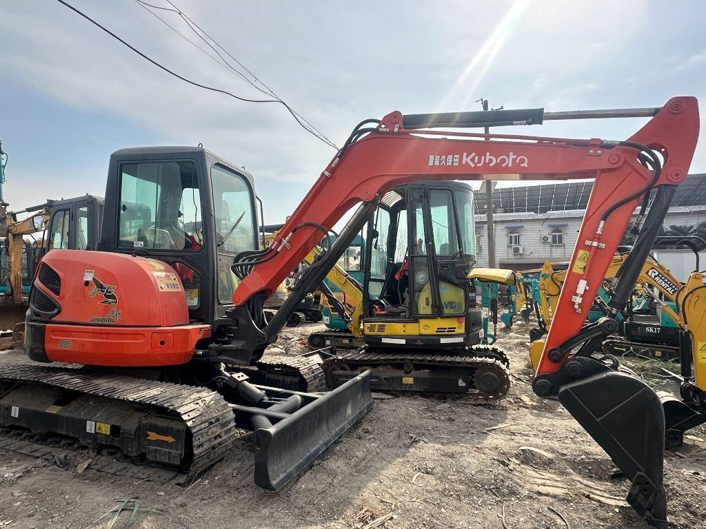 Kubota U 35 - Mini escavadeira: foto 2 Kubota U 35 - Mini escavadeira: foto 2