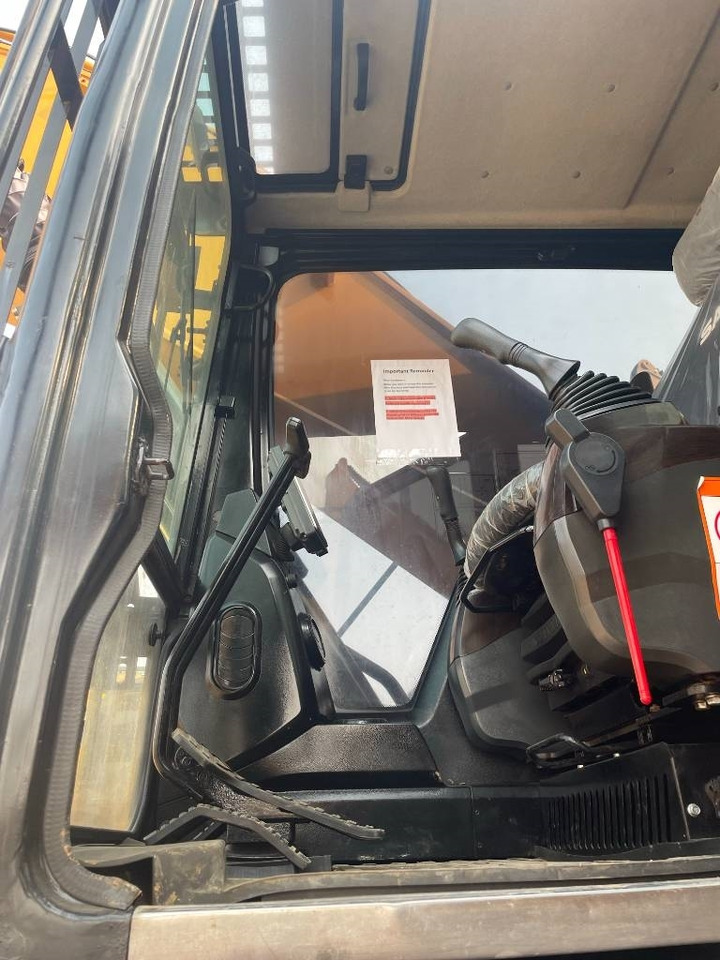 Sany SY 550 H - Escavadora de rastos: foto 3 Sany SY 550 H - Escavadora de rastos: foto 3