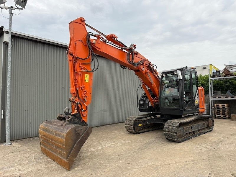 Hitachi ZX 135 US-6 - Escavadora de rastos: foto 5 Hitachi ZX 135 US-6 - Escavadora de rastos: foto 5