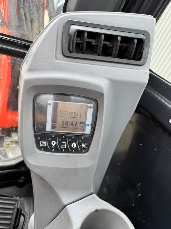 Mini escavadeira Kubota U 36-4: foto 9