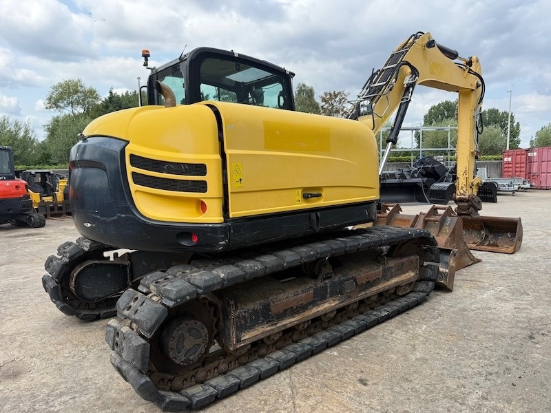 Yanmar TC125 - Escavadora de rastos: foto 4 Yanmar TC125 - Escavadora de rastos: foto 4