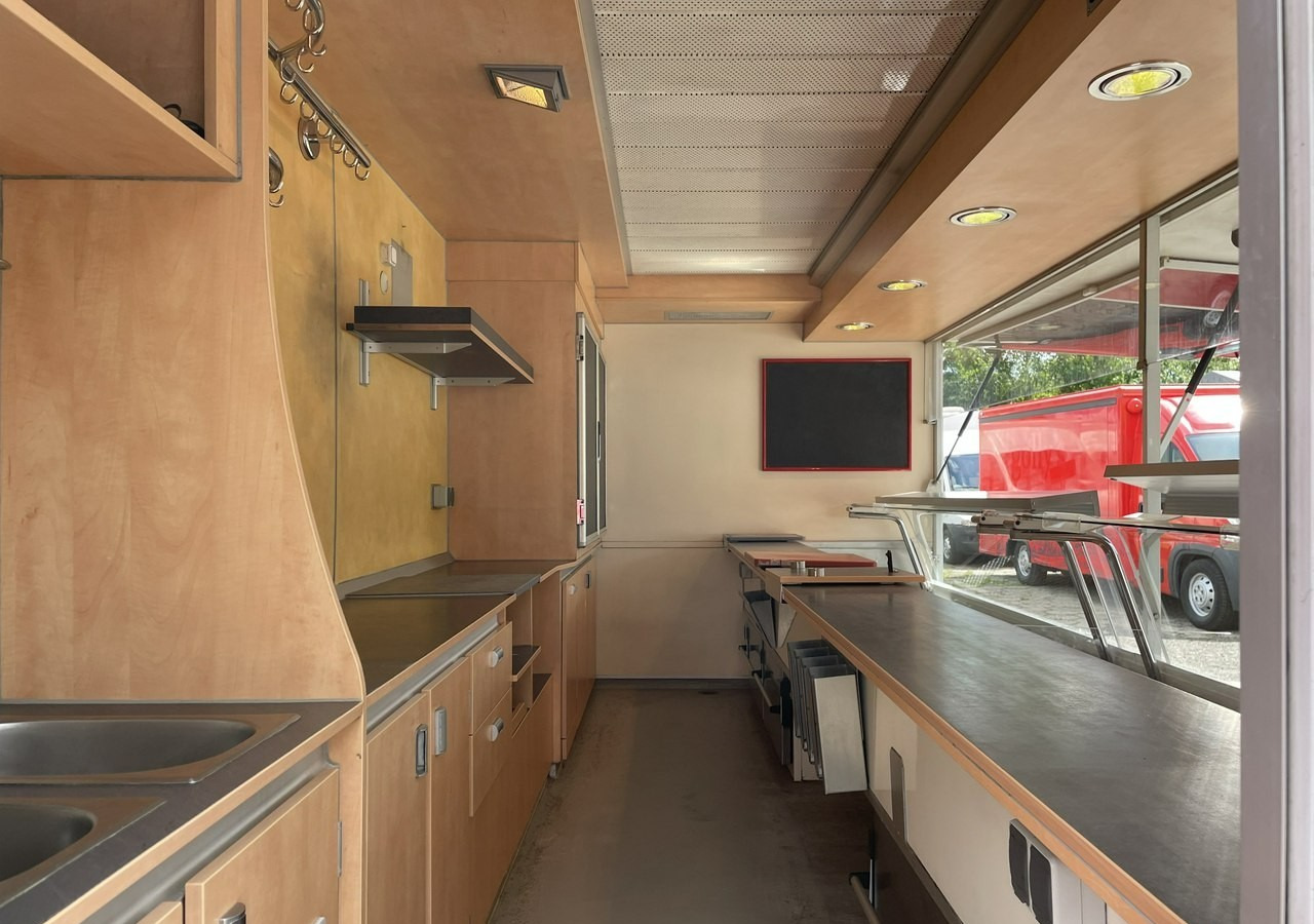 Fiat Ducato Autosklep wędlin Gastronomiczny Food Truck Foodtruck Sklep Borco - Food truck: foto 2 Fiat Ducato Autosklep wędlin Gastronomiczny Food Truck Foodtruck Sklep Borco - Food truck: foto 2