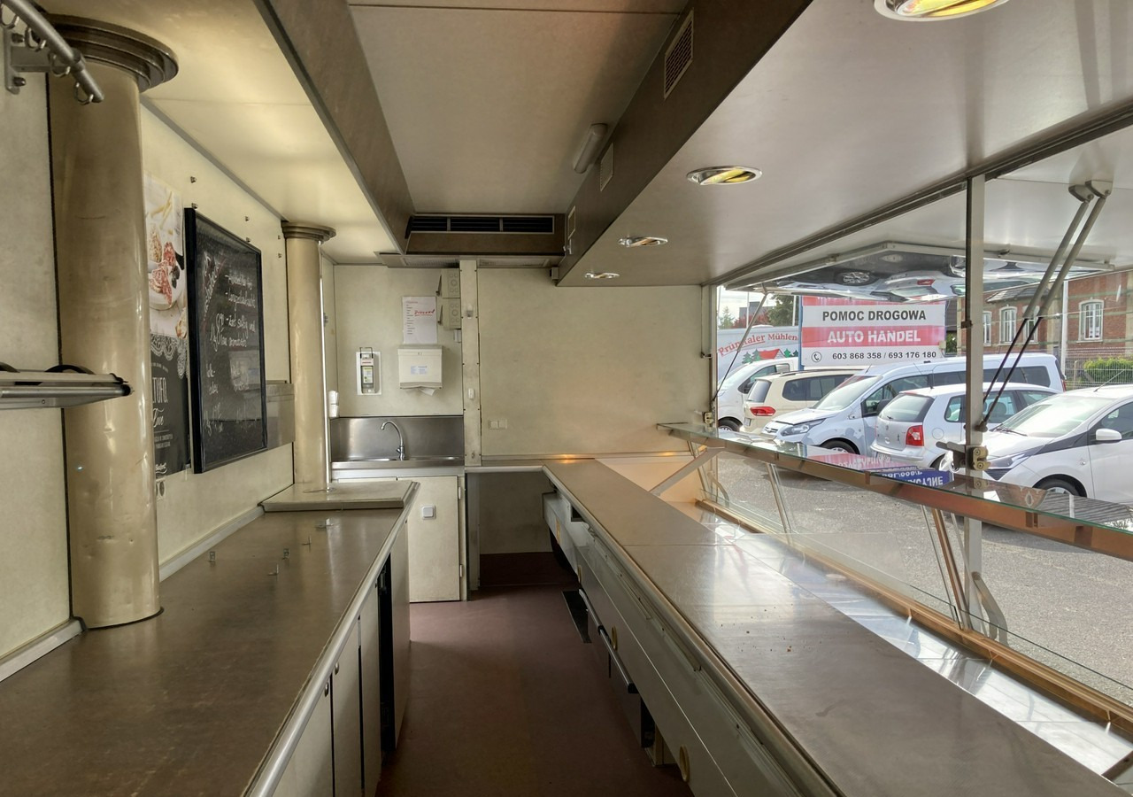 Fiat Ducato Autosklep wędlin Gastronomiczny Food Truck Foodtruck Sklep bar Borco - Food truck: foto 5 Fiat Ducato Autosklep wędlin Gastronomiczny Food Truck Foodtruck Sklep bar Borco - Food truck: foto 5