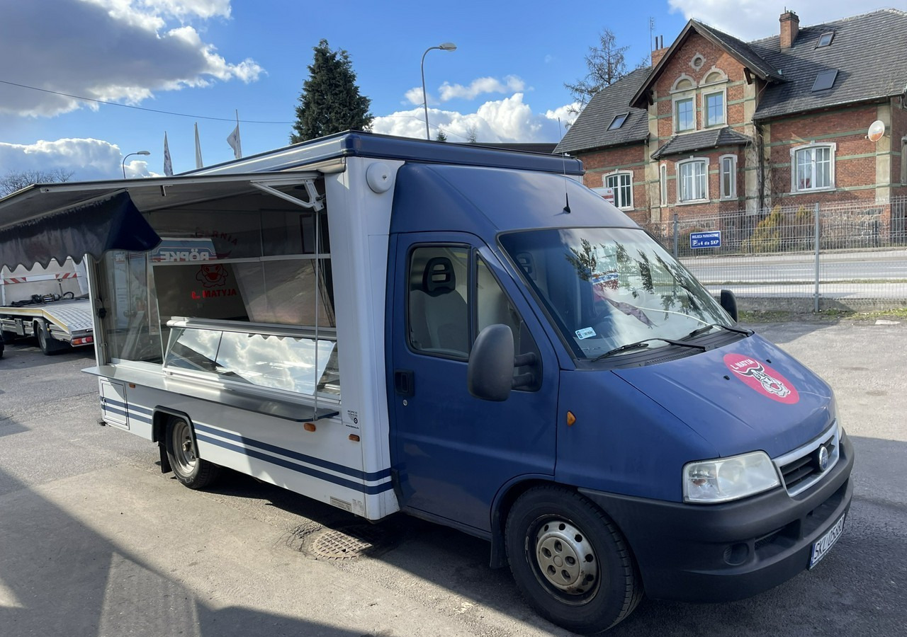 Fiat Ducato Autosklep wędlin Gastronomiczny food truck foodtruck sklep 2006 - Food truck: foto 2 Fiat Ducato Autosklep wędlin Gastronomiczny food truck foodtruck sklep 2006 - Food truck: foto 2