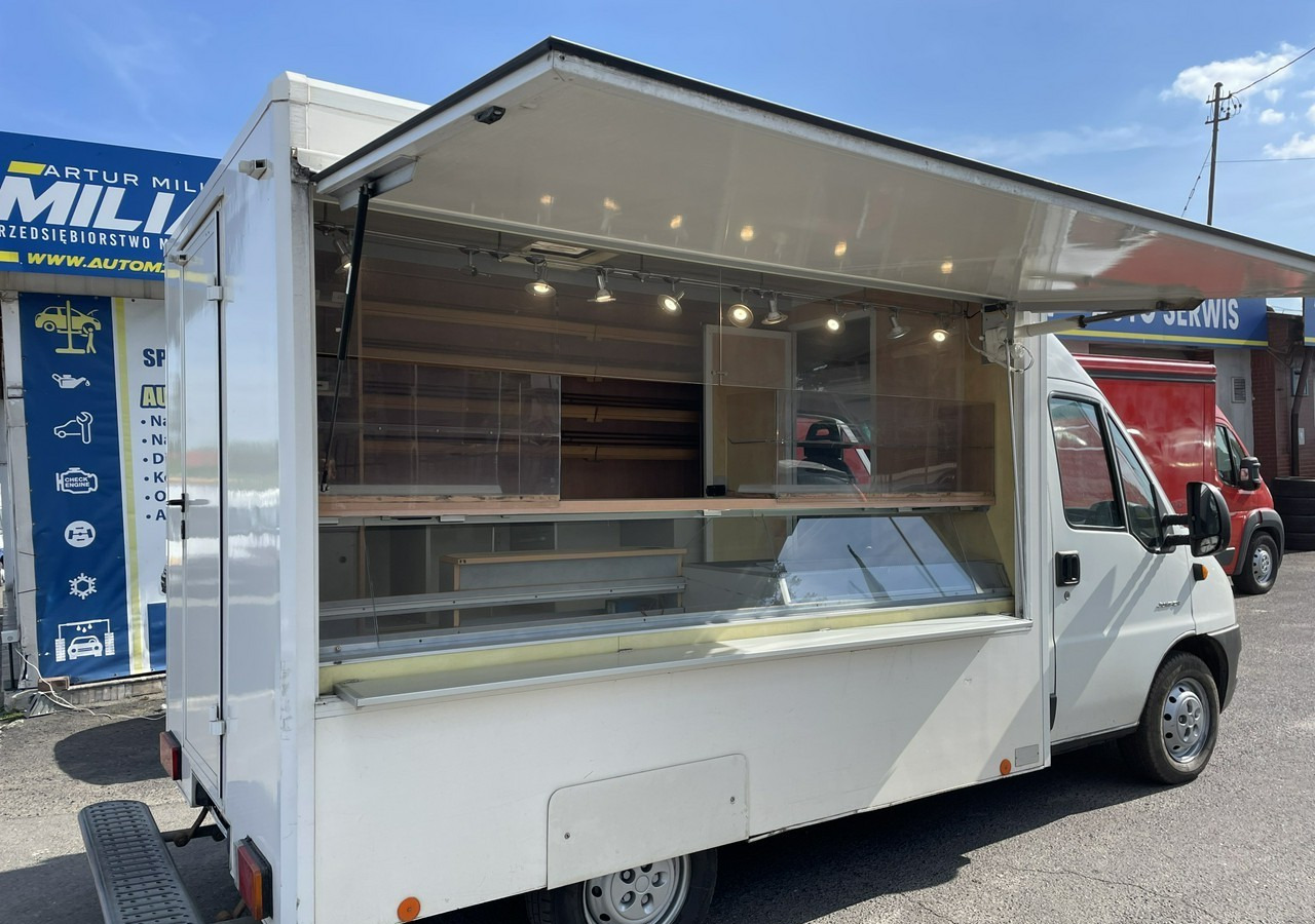 Fiat Ducato Ducato Autosklep pieczy Sklep Gastronomiczny Food Truck Foodtruck 20 - Food truck: foto 3 Fiat Ducato Ducato Autosklep pieczy Sklep Gastronomiczny Food Truck Foodtruck 20 - Food truck: foto 3