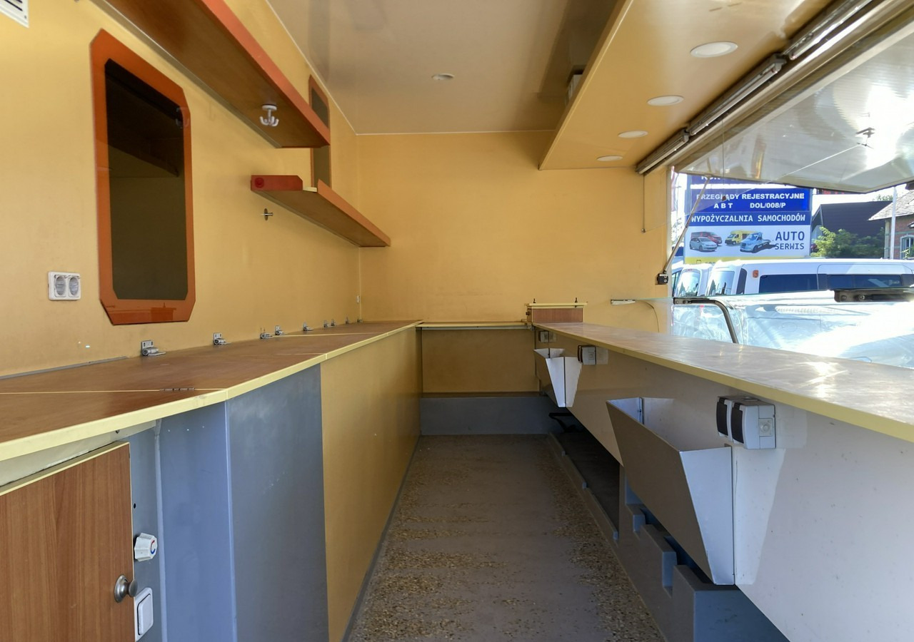 Fiat Ducato Fiat wędlin Autosklep Gastronomiczny Food Truck Foodtruck sklep 2010 - Food truck: foto 2 Fiat Ducato Fiat wędlin Autosklep Gastronomiczny Food Truck Foodtruck sklep 2010 - Food truck: foto 2