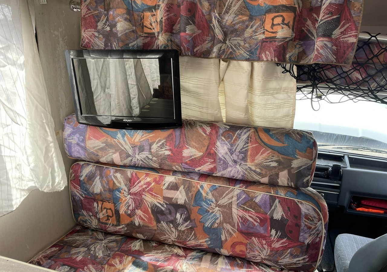 Autocaravana capucine Ford Transit Ford Transit Kamper 5-osobowy GRANDUCA 560: foto 8