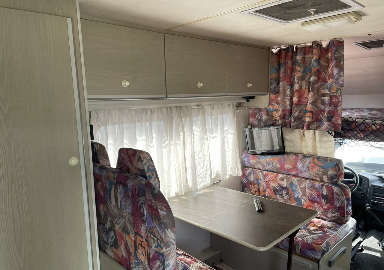 Autocaravana capucine Ford Transit Ford Transit Kamper 5-osobowy GRANDUCA 560: foto 9