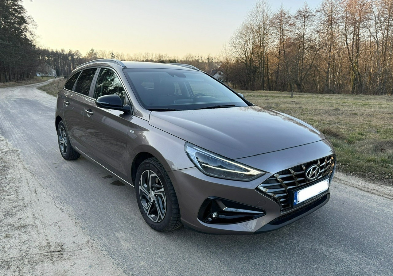 Hyundai i30 II Hyundai i30 1.5T-GDI160KM SMART PLUS +LED Salon PL-Gwarancja 2028 - Automóvel: foto 1 Hyundai i30 II Hyundai i30 1.5T-GDI160KM SMART PLUS +LED Salon PL-Gwarancja 2028 - Automóvel: foto 1