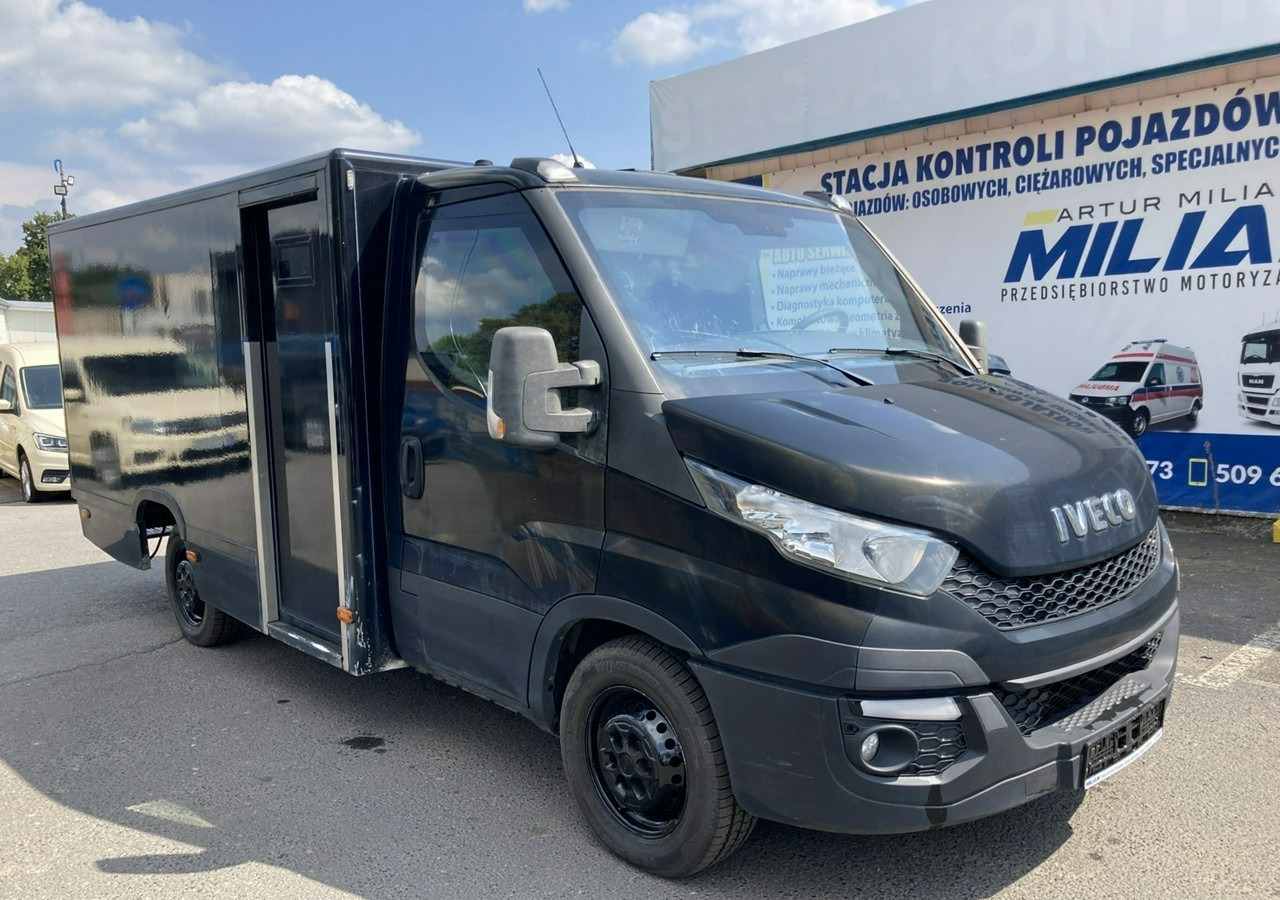 Iveco Daily Iveco 35-130 Bankowóz Kuloodporny Opanceżony pancerny 2015 - Transporte de valores: foto 1 Iveco Daily Iveco 35-130 Bankowóz Kuloodporny Opanceżony pancerny 2015 - Transporte de valores: foto 1