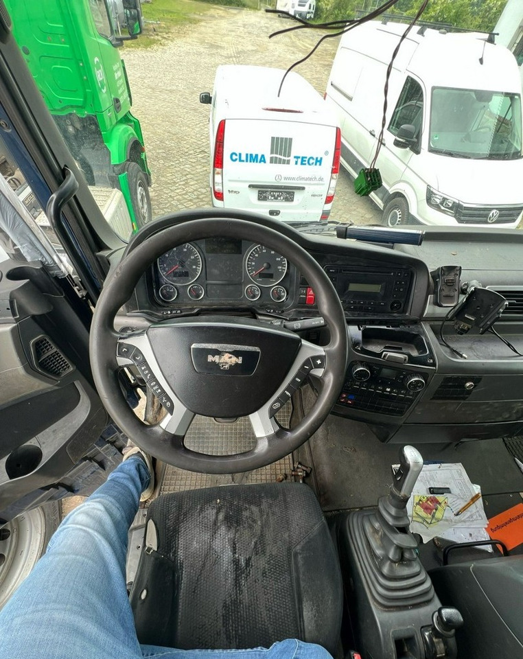 MAN Inny MAN Man TGX 18.400 Bramowiec hakowiec Meiler Model 2012 - Camião multibenne: foto 5 MAN Inny MAN Man TGX 18.400 Bramowiec hakowiec Meiler Model 2012 - Camião multibenne: foto 5