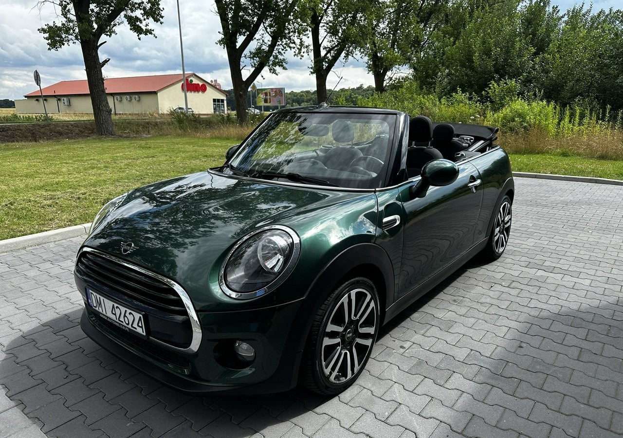 MINI Cabrio II Mini Cabrio Bogata wersja 38tkm Model 2019 - Automóvel: foto 5 MINI Cabrio II Mini Cabrio Bogata wersja 38tkm Model 2019 - Automóvel: foto 5