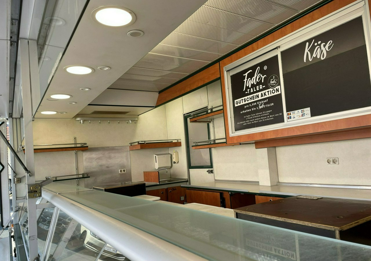 Fiat Ducato Autosklep mięso Gastronomiczny Food Truck Foodtruck sklep bar Borco - Máquina de outro: foto 5 Fiat Ducato Autosklep mięso Gastronomiczny Food Truck Foodtruck sklep bar Borco - Máquina de outro: foto 5