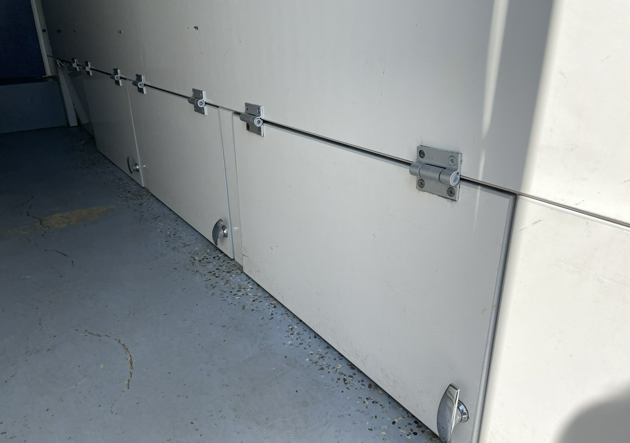 Fiat Ducato Ducato Autosklep wędlin Gastronomiczny Food Truck Foodtruck Sklep 20 - Máquina de outro: foto 4 Fiat Ducato Ducato Autosklep wędlin Gastronomiczny Food Truck Foodtruck Sklep 20 - Máquina de outro: foto 4