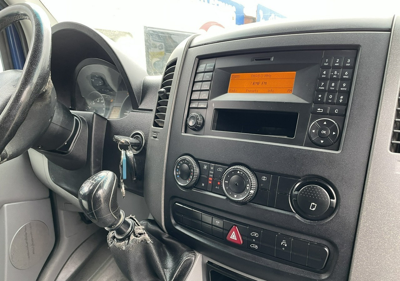 Mercedes-Benz Sprinter Sprinter 316 Maxi Brygadówka 6-osob dokka doka Klima 2010 - Carrinha cabine dupla: foto 3 Mercedes-Benz Sprinter Sprinter 316 Maxi Brygadówka 6-osob dokka doka Klima 2010 - Carrinha cabine dupla: foto 3