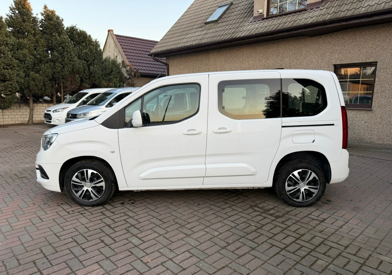 Opel Combo IV Combo Life Combo do przewozu Niepełnosprawnych inwalida rampa Model 2021 - Automóvel: foto 4 Opel Combo IV Combo Life Combo do przewozu Niepełnosprawnych inwalida rampa Model 2021 - Automóvel: foto 4
