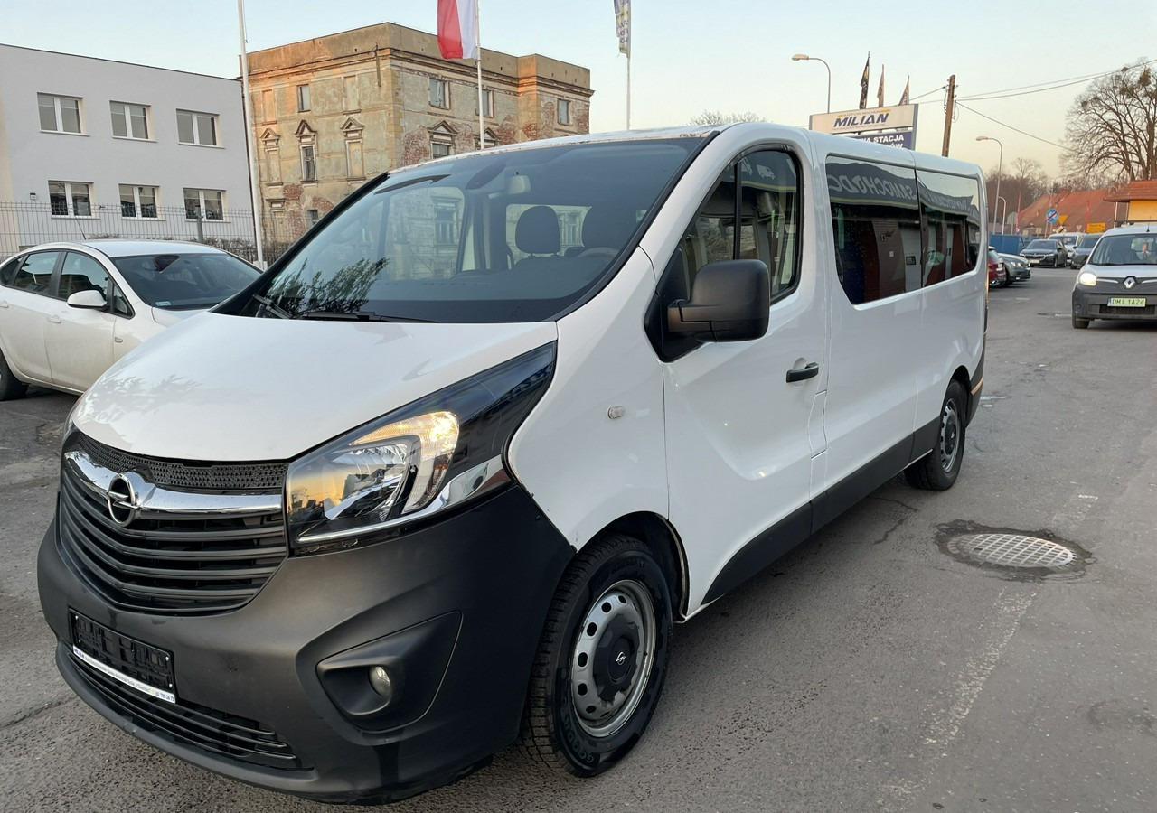 Opel Vivaro Opel Vivaro dla Niepełnosprawnych inwalida Rampa Model 2019 - Automóvel: foto 2 Opel Vivaro Opel Vivaro dla Niepełnosprawnych inwalida Rampa Model 2019 - Automóvel: foto 2