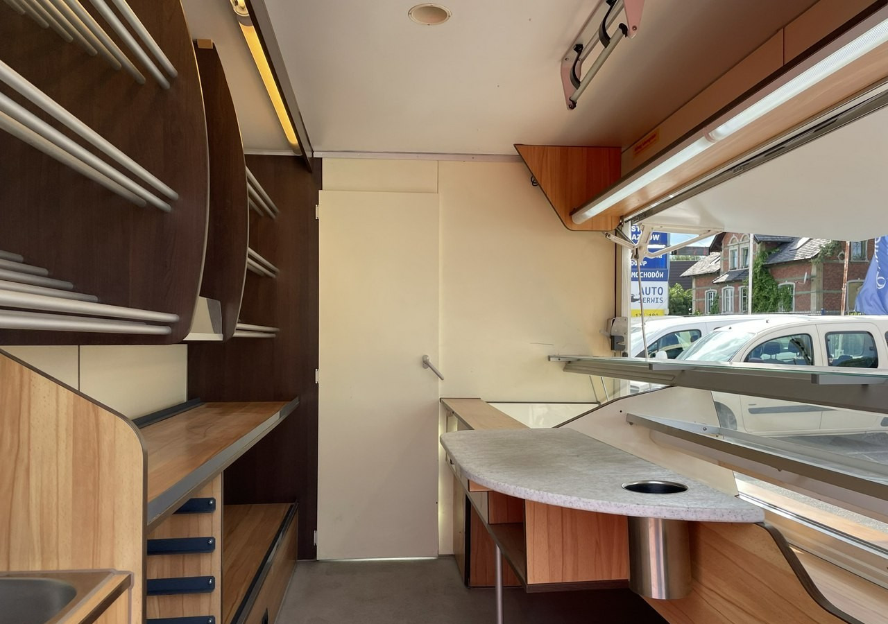 Renault Master Autosklep Sklep Gastronomiczny Food Truck Foodtruck 61295km Borco 20 - Food truck: foto 5 Renault Master Autosklep Sklep Gastronomiczny Food Truck Foodtruck 61295km Borco 20 - Food truck: foto 5