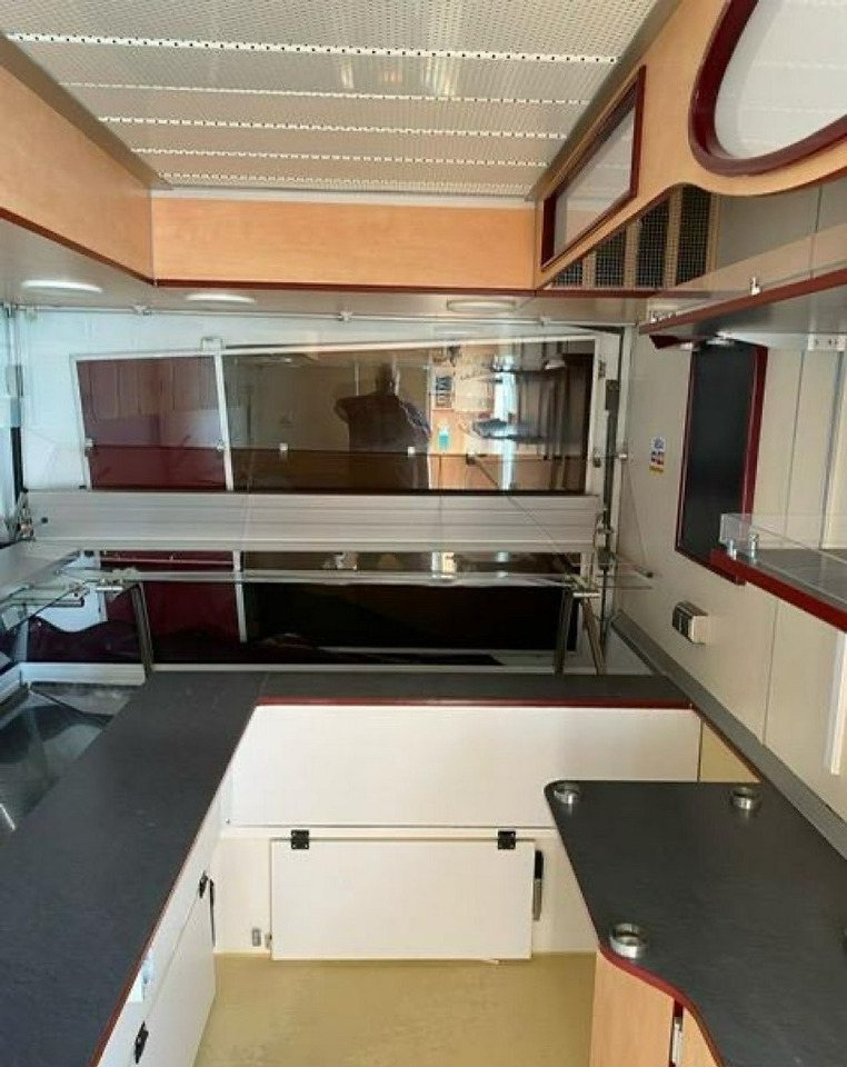 Renault Master Autosklep wędlin Gastronomiczny Food Truck Foodtruck sklep Klima Bor - Food truck: foto 4 Renault Master Autosklep wędlin Gastronomiczny Food Truck Foodtruck sklep Klima Bor - Food truck: foto 4
