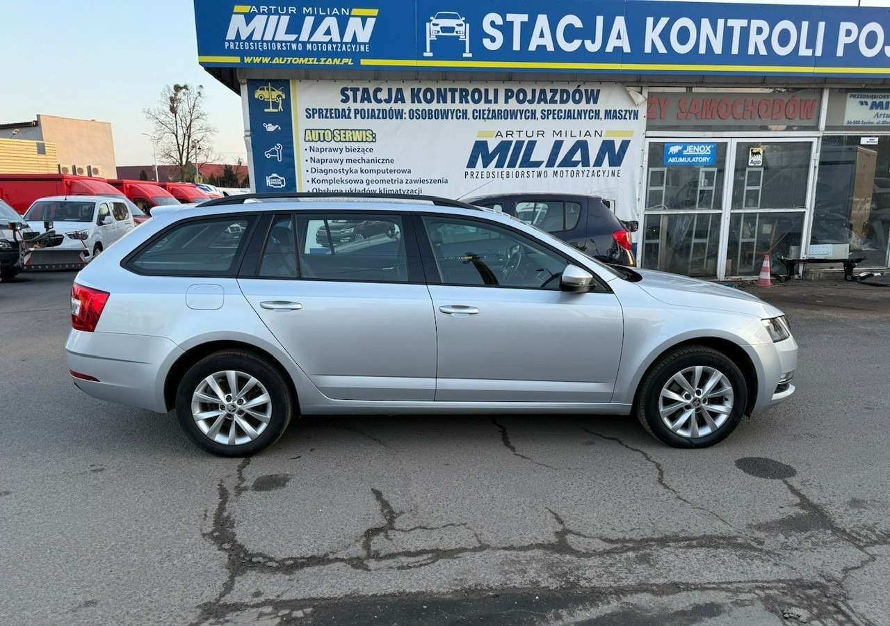 Skoda Octavia III Skoda Octavia 4X4 LIFT 2.0 TDI 150KM DSG 2018 Bezwypadkowa FV23% - Automóvel: foto 3 Skoda Octavia III Skoda Octavia 4X4 LIFT 2.0 TDI 150KM DSG 2018 Bezwypadkowa FV23% - Automóvel: foto 3