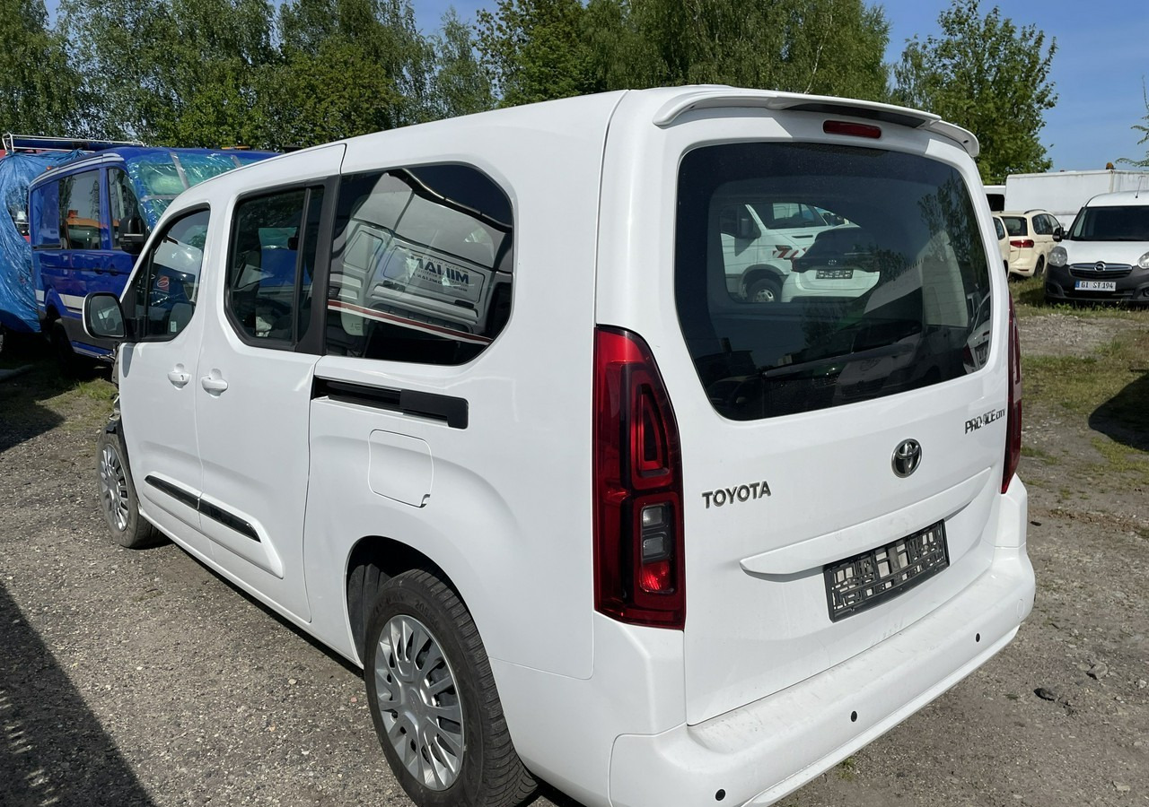 Toyota ProAce Proace City Verso Toyota Proace City Verso Long 1.5 D-4D Business 2021Salon - Automóvel: foto 1 Toyota ProAce Proace City Verso Toyota Proace City Verso Long 1.5 D-4D Business 2021Salon - Automóvel: foto 1