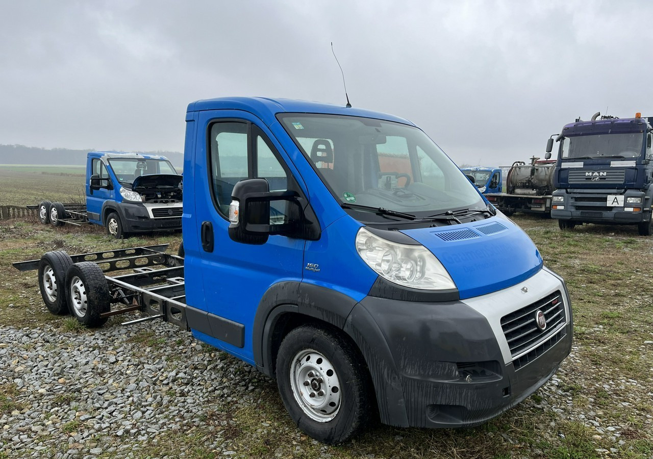 Fiat Ducato Ducato 3.0-160KM Rama pod zabudowę 2011,2009 - Veículo comercial: foto 3 Fiat Ducato Ducato 3.0-160KM Rama pod zabudowę 2011,2009 - Veículo comercial: foto 3