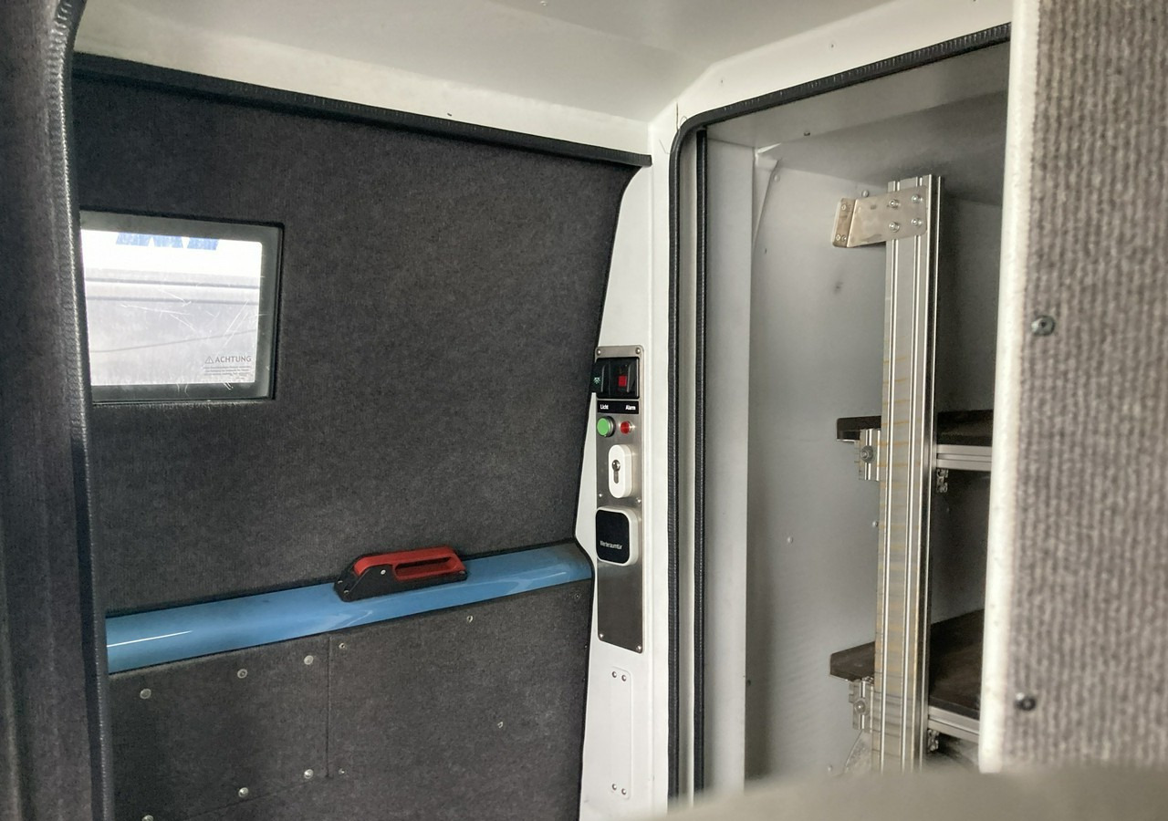 Transporte de valores Volkswagen Transporter Trasporter T5 Bankowóz kuloodporny opanceżony Model 2015: foto 20
