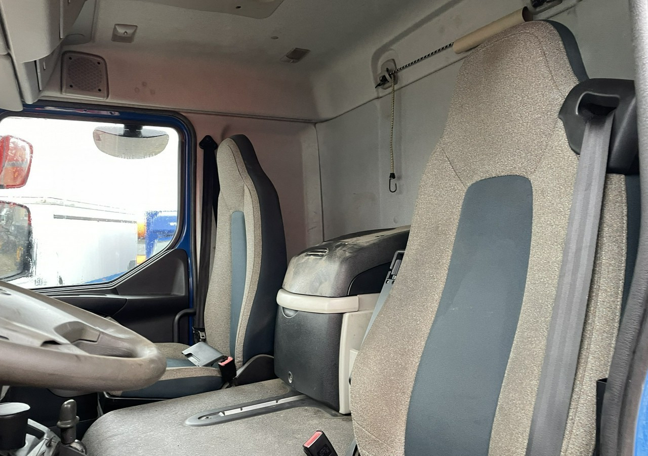 Fotografia de interior 2: Camião chassi Volvo Inny Volvo Volvo FLB3C-280 Rama Klima 16000DMC 2016r EURO 6