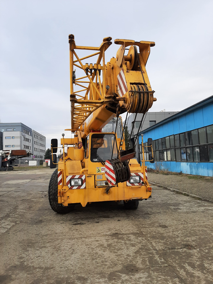 Máquina de construção LIEBHERR LTM 1030: foto 11
