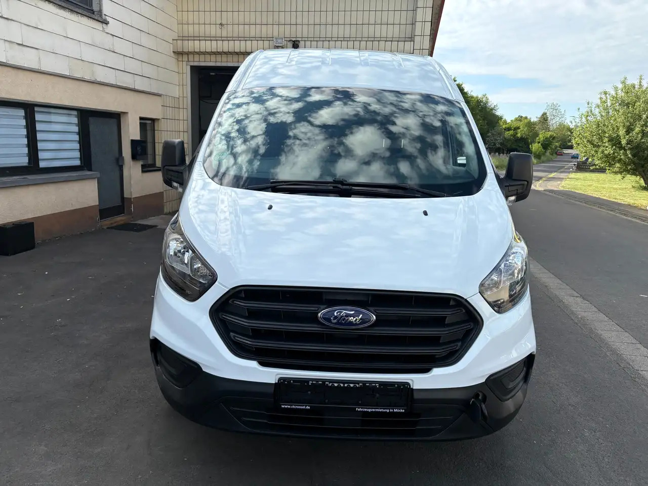 Ford Transit Custom 300 L2 H2 Motorschaden - Furgão: foto 2 Ford Transit Custom 300 L2 H2 Motorschaden - Furgão: foto 2