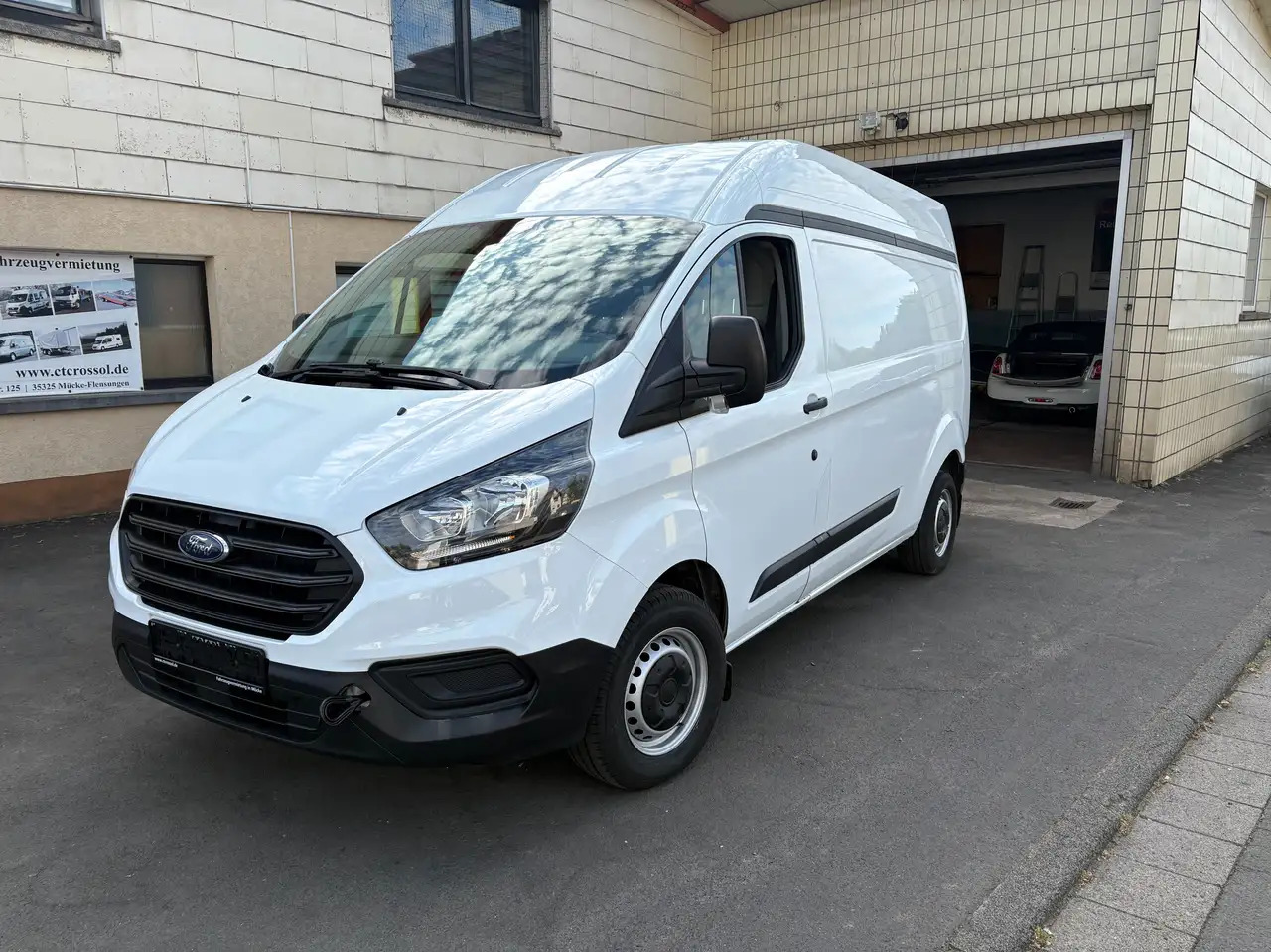 Ford Transit Custom 300 L2 H2 Motorschaden - Furgão: foto 1 Ford Transit Custom 300 L2 H2 Motorschaden - Furgão: foto 1