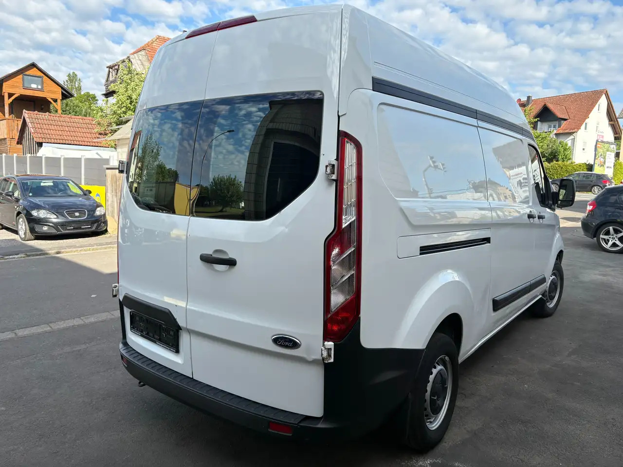 Ford Transit Custom 300 L2 H2 Motorschaden - Furgão: foto 4 Ford Transit Custom 300 L2 H2 Motorschaden - Furgão: foto 4