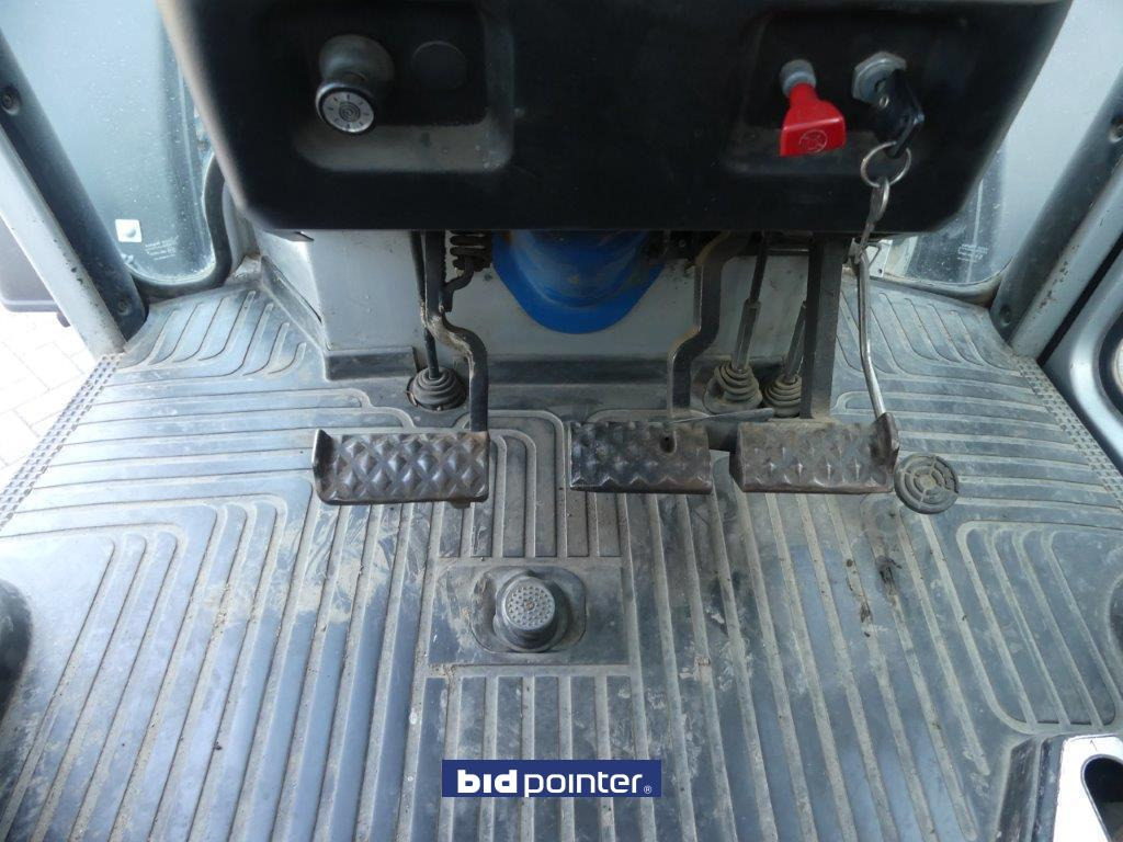 Trator Ford 7810 Silver Jubilee: foto 16